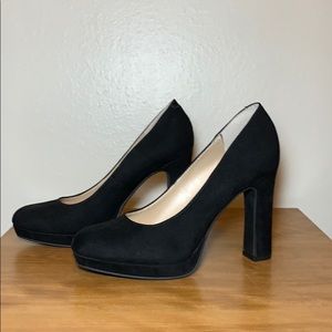 Unisa black heels